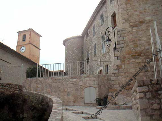 L'�glise et le ch�teau-mus�e