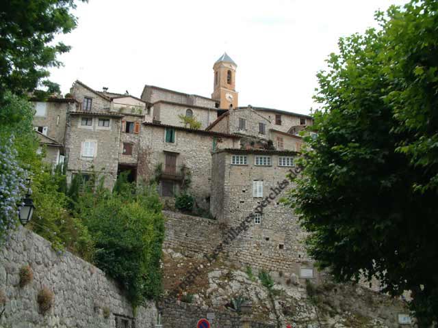 Maisons servant de remparts