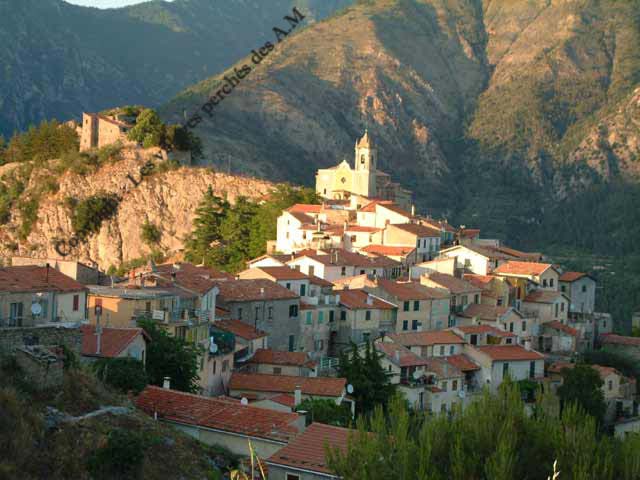 Piene-haute au soleil couchant