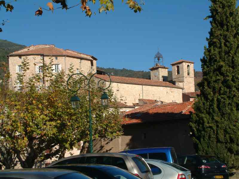 le chateau et l'�glise