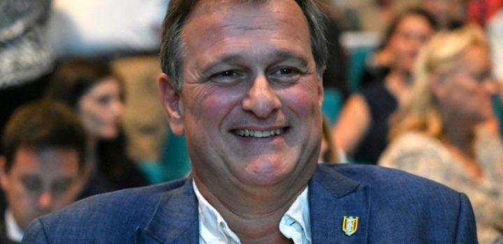 , Médaillé par le maire RN Louis Aliot, Serge Klarsfeld se justifie