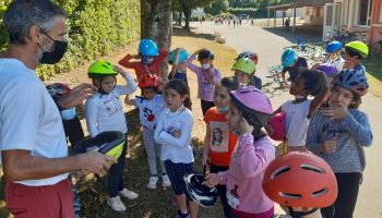 , Cossé-le-Vivien. Les jeunes prêtent main-forte à la commune